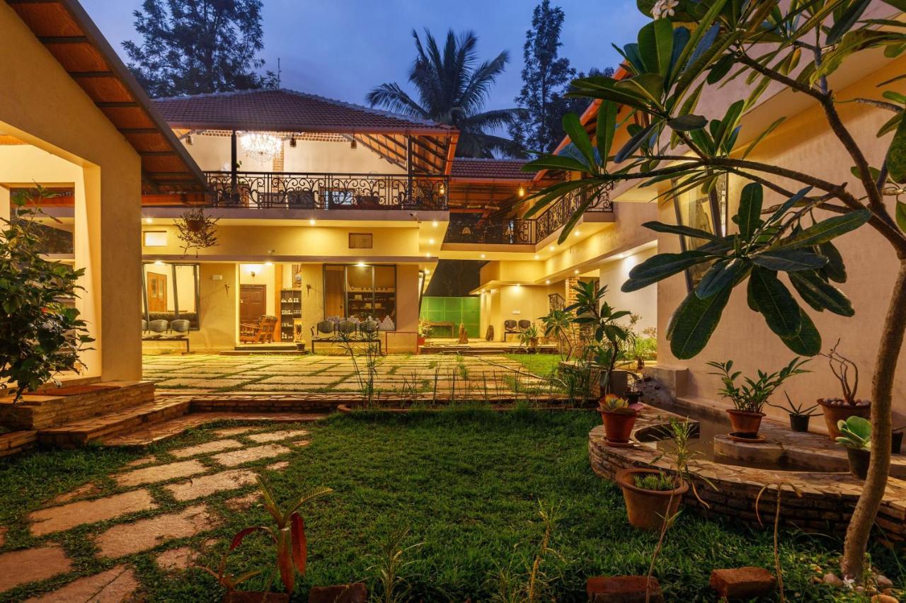 Golden Radiance Airyaman Spa & Pool Villa Breakfast & Spa Included Mysore Exterior photo